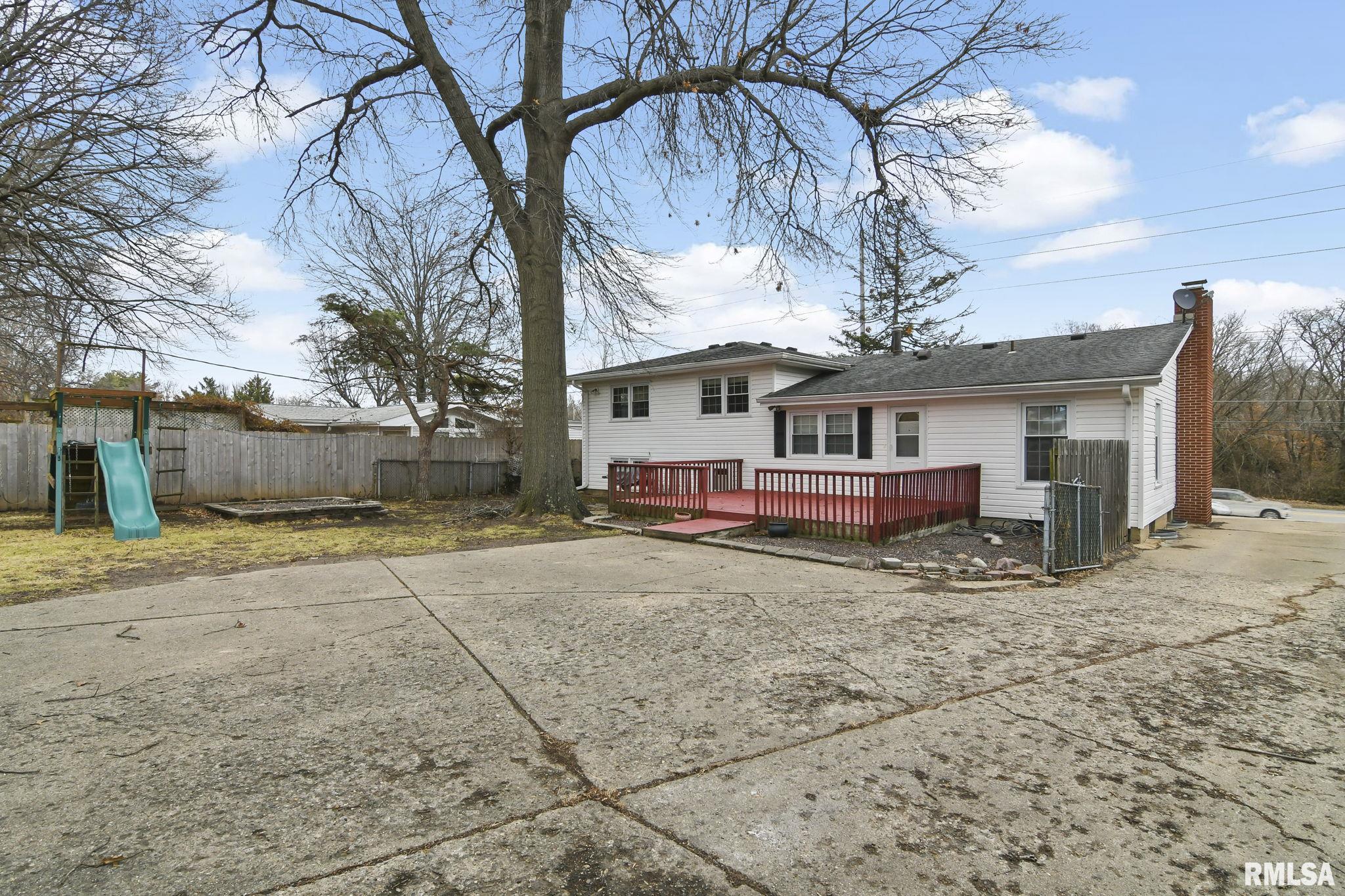 2343 Chatham Road Springfield, IL 62704 - Photo 40 of 44