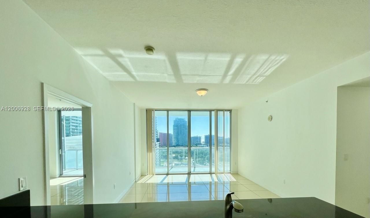 79 Southwest 12th Street, Unit 1903 Miami, FL 33130 - Photo 2 of 25 a view of a interior in a room