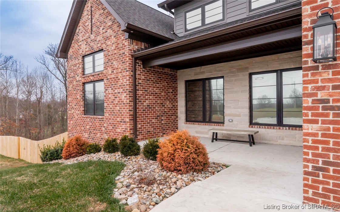 5560 Old Vincennes Road Floyds Knobs, IN 47119 - Photo 5 of 61