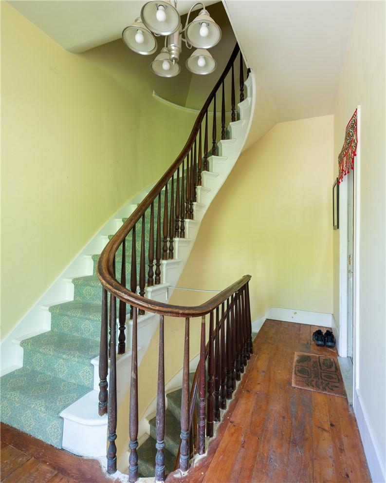 24 Wood Street, Unit 2 Providence, RI 02909 - Photo 4 of 35