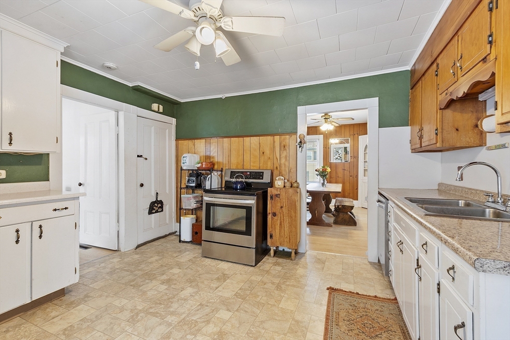 132 Simonds Street Athol, MA 01331 - Photo 16 of 32