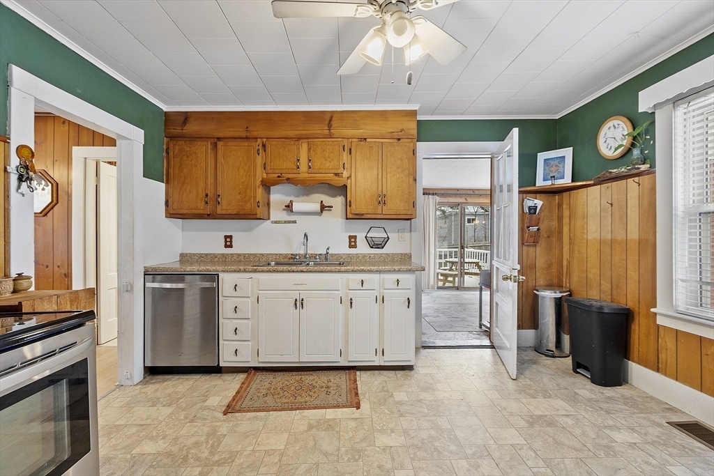 132 Simonds Street Athol, MA 01331 - Photo 17 of 32