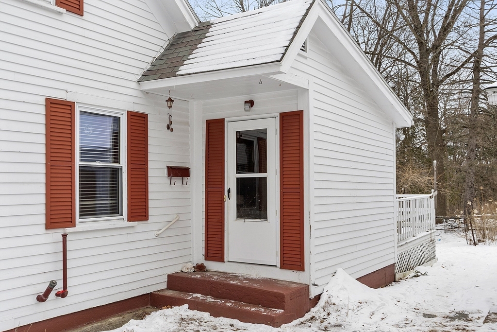 132 Simonds Street Athol, MA 01331 - Photo 5 of 32