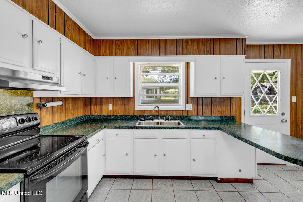 14137 Dundeewood Road Biloxi, MS 39532 - Photo 14 of 37 14137DundeewoodRd-14