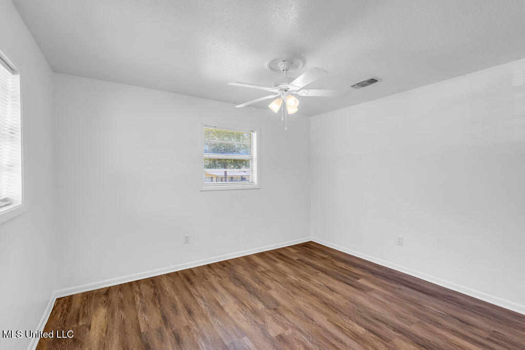 14137 Dundeewood Road Biloxi, MS 39532 - Photo 19 of 37 14137DundeewoodRd-19