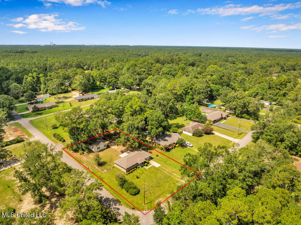 14137 Dundeewood Road Biloxi, MS 39532 - Photo 36 of 37 14137DundeewoodRd-36