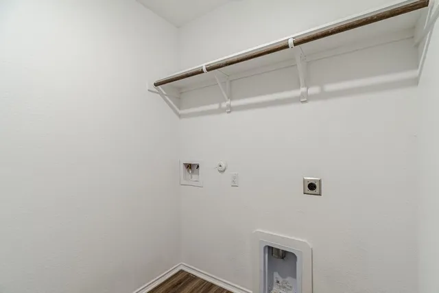 $2,100 | 341 Escondido Circle, San Marcos, TX 78666