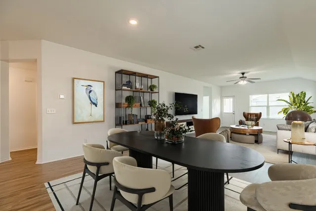 $2,100 | 341 Escondido Circle, San Marcos, TX 78666