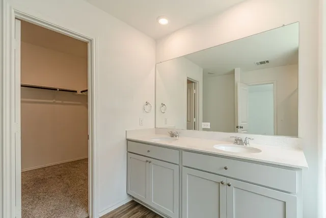 $2,100 | 341 Escondido Circle, San Marcos, TX 78666