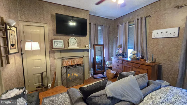 a view of a hallway with pathway