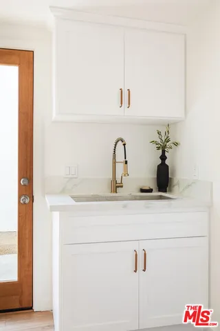 a close view of sink and tap