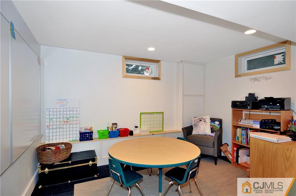 16 Coleman Road East Brunswick, NJ 08816 - Photo 6 of 9 Gallery Image 6