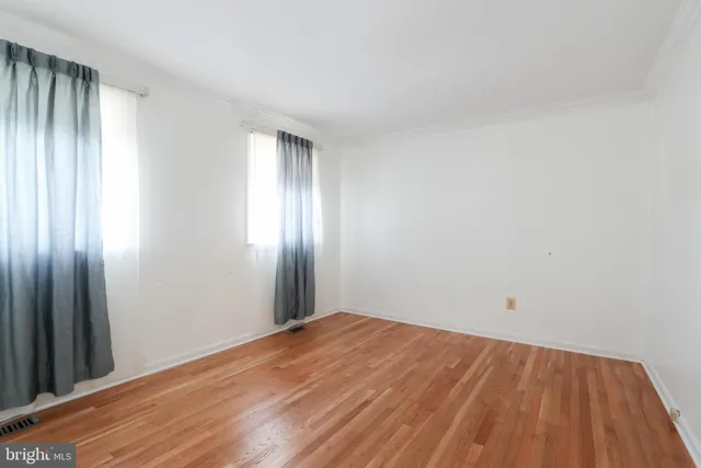 $4,500 | 8519 Electric Avenue, Vienna, VA 22182