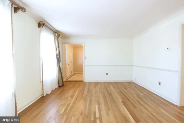 $4,500 | 8519 Electric Avenue, Vienna, VA 22182