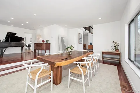 $1,299,000 | 25 Longview Lane, Chappaqua, NY 10514