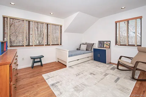 $1,299,000 | 25 Longview Lane, Chappaqua, NY 10514