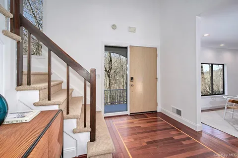 $1,299,000 | 25 Longview Lane, Chappaqua, NY 10514