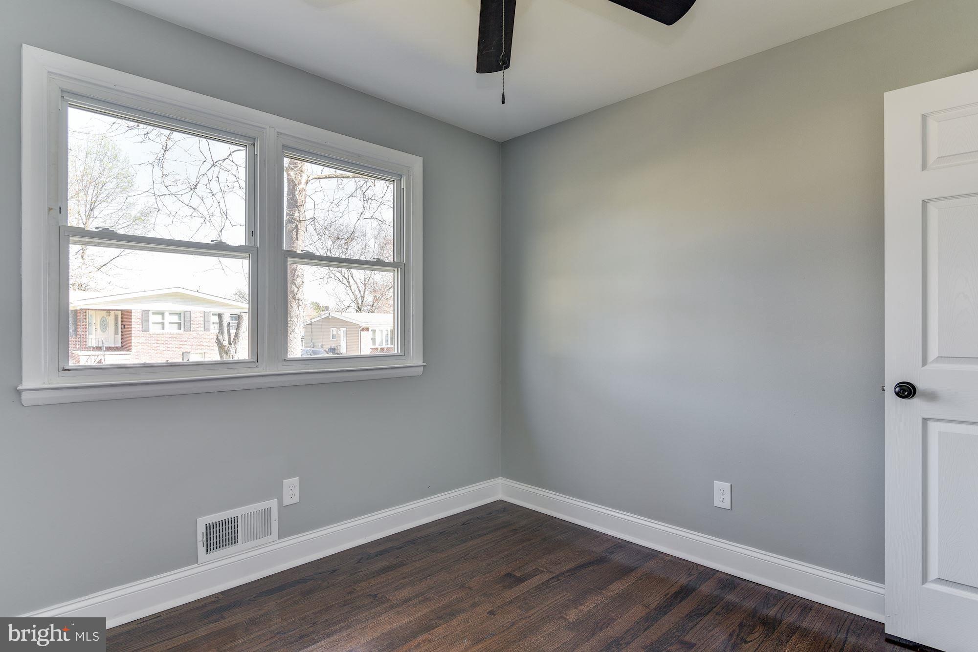 3307 Kenjac Road Baltimore, MD 21244 - Photo 38 of 55