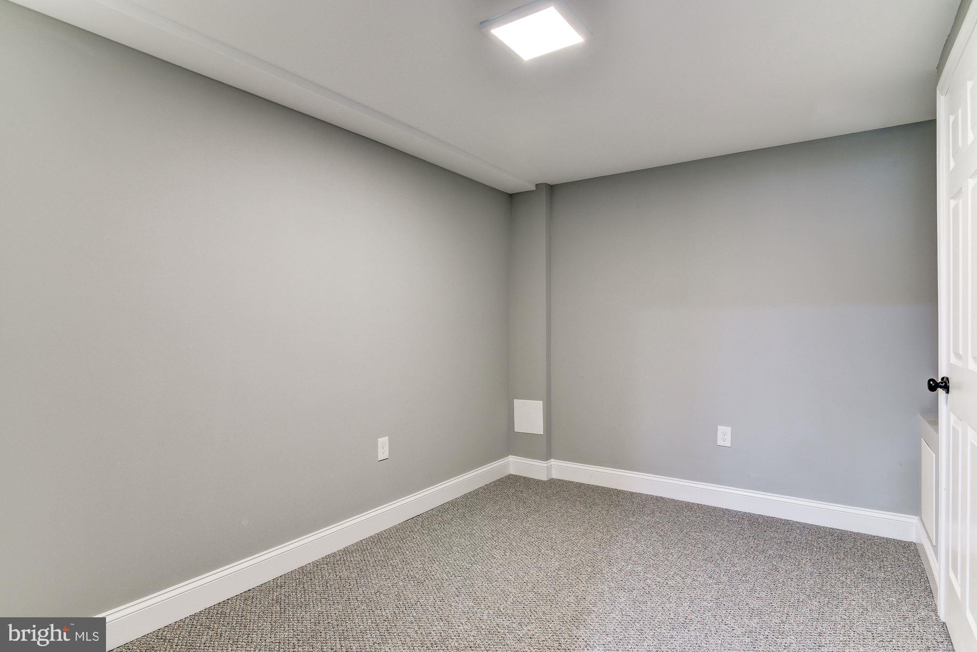 3307 Kenjac Road Baltimore, MD 21244 - Photo 46 of 55