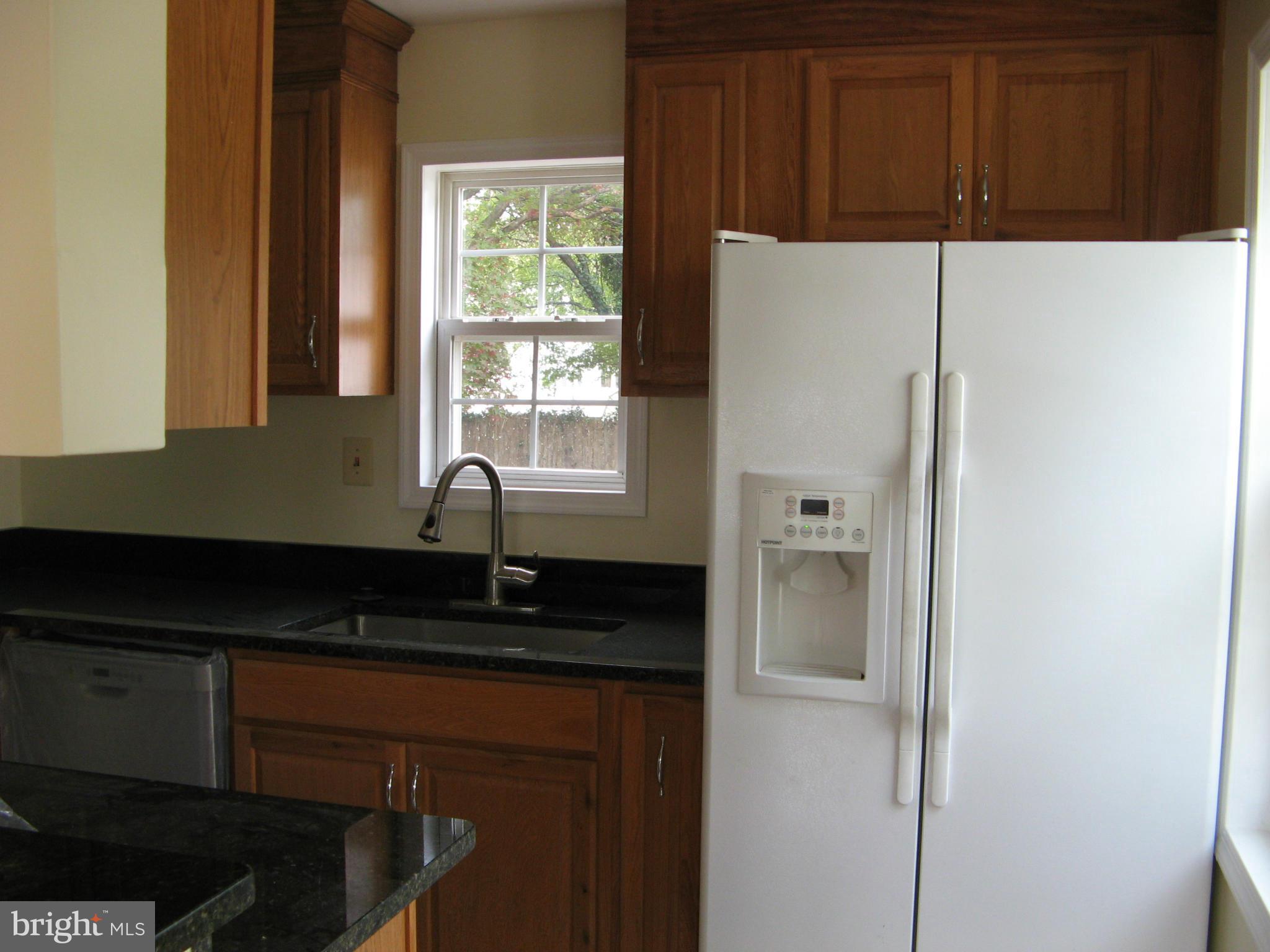 6929 Barrett Road Falls Church, VA 22042 - Photo 7 of 21 Kitchen