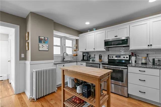 $3,900 | 20 Borden Farm Road, Portsmouth, RI 02871