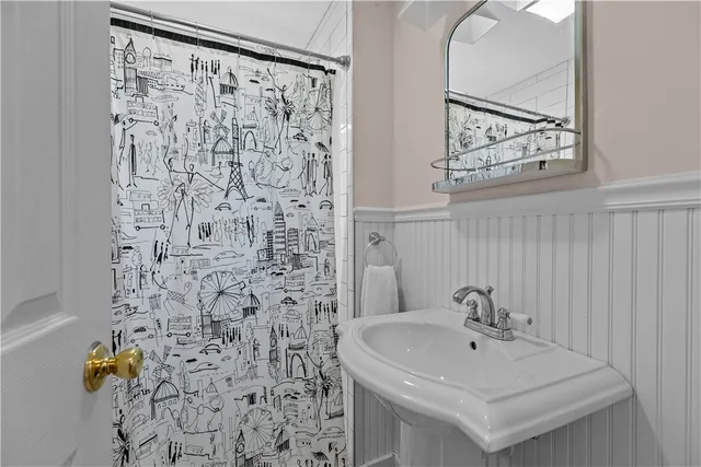 $3,900 | 20 Borden Farm Road, Portsmouth, RI 02871