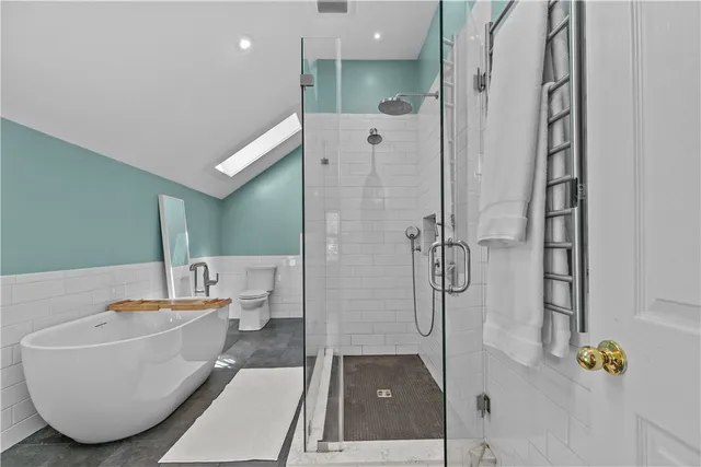 $3,900 | 20 Borden Farm Road, Portsmouth, RI 02871