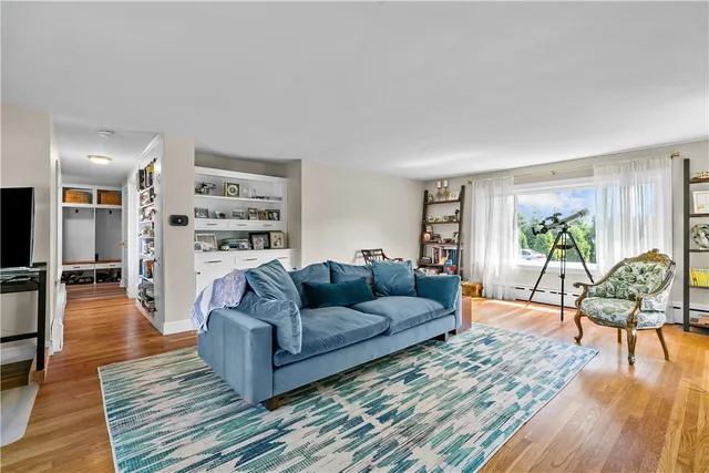 $3,900 | 20 Borden Farm Road, Portsmouth, RI 02871