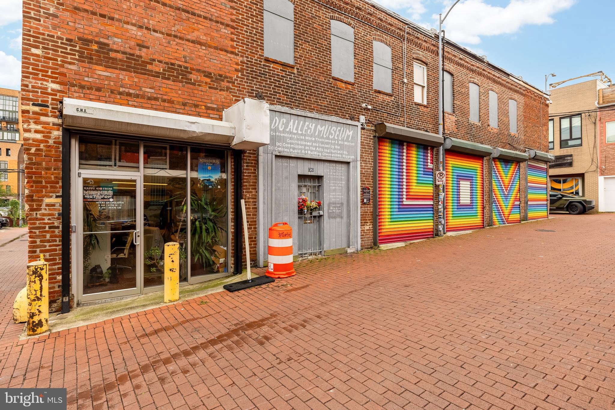 1314 10th Street Northwest Washington, DC 20001 - Photo 12 of 18 a view of an entrance of the building