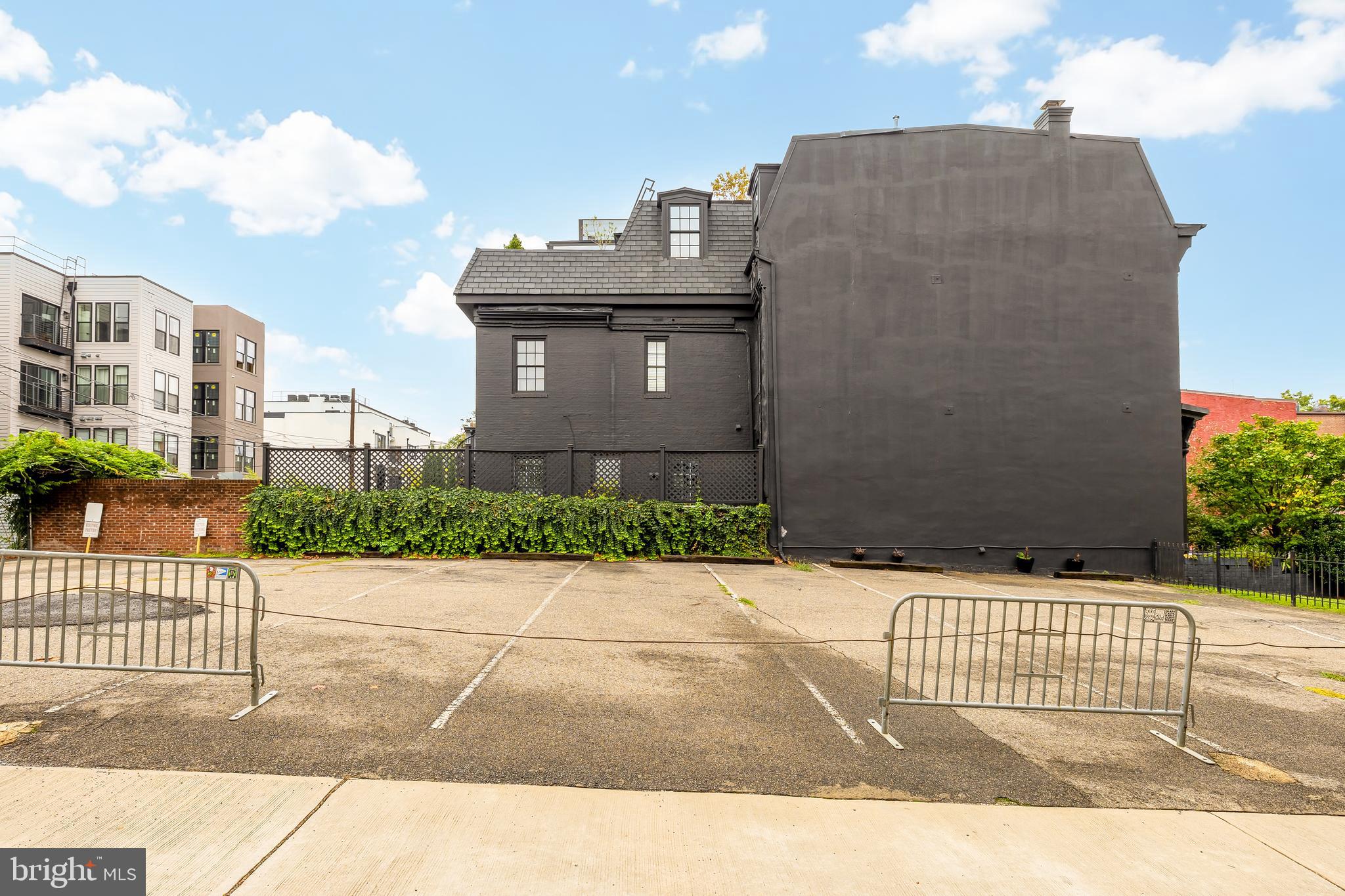 1314 10th Street Northwest Washington, DC 20001 - Photo 7 of 18 a side view of a house