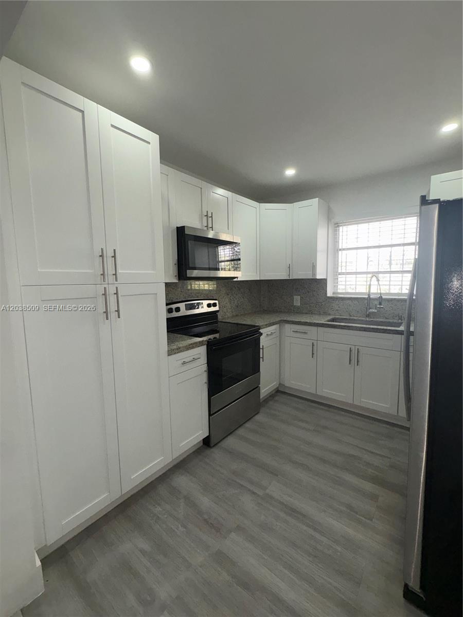2920 Southwest 15th Street Miami, FL 33145 - Photo 3 of 21