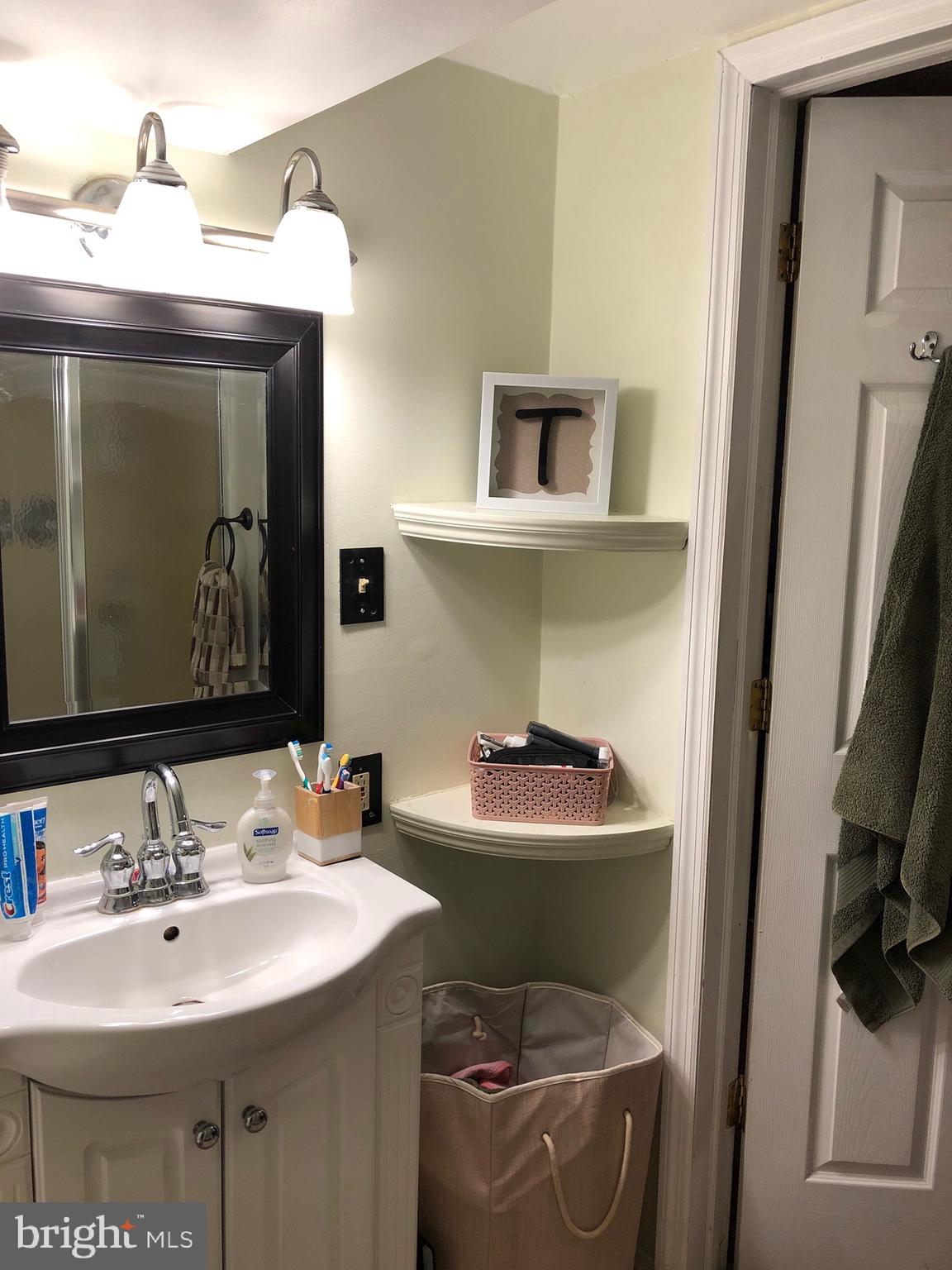 774 Claire Road Philadelphia, PA 19128 - Photo 22 of 24 Gallery Image 22