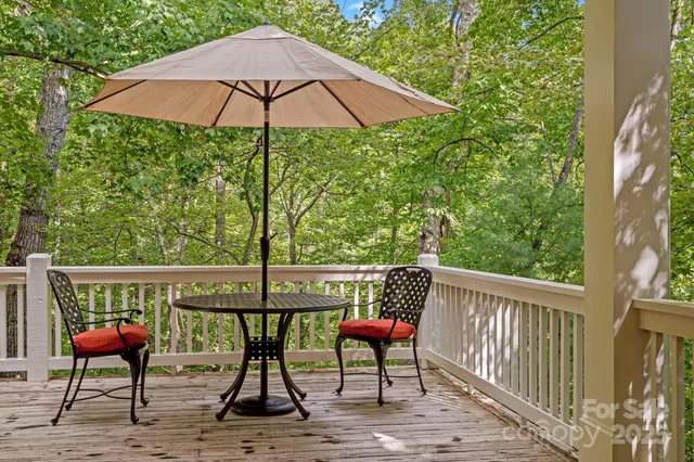 a view of outdoor space