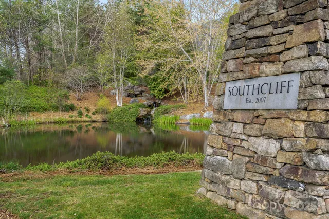 $1,195,000 | 25 East Owl Creek Lane, Fairview, NC 28730