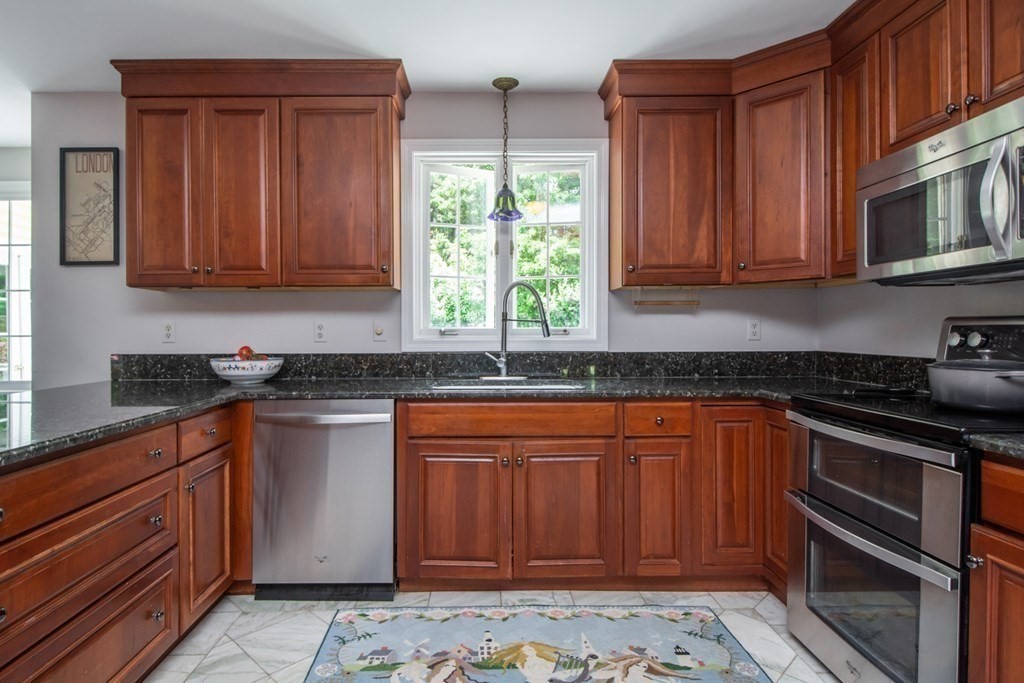 126 Newtown Road Acton, MA 01720 - Photo 6 of 42 Gallery Image 6