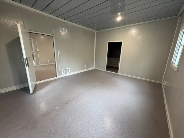 $1,190 | 15435 Esther Drive, Conroe, TX 77384