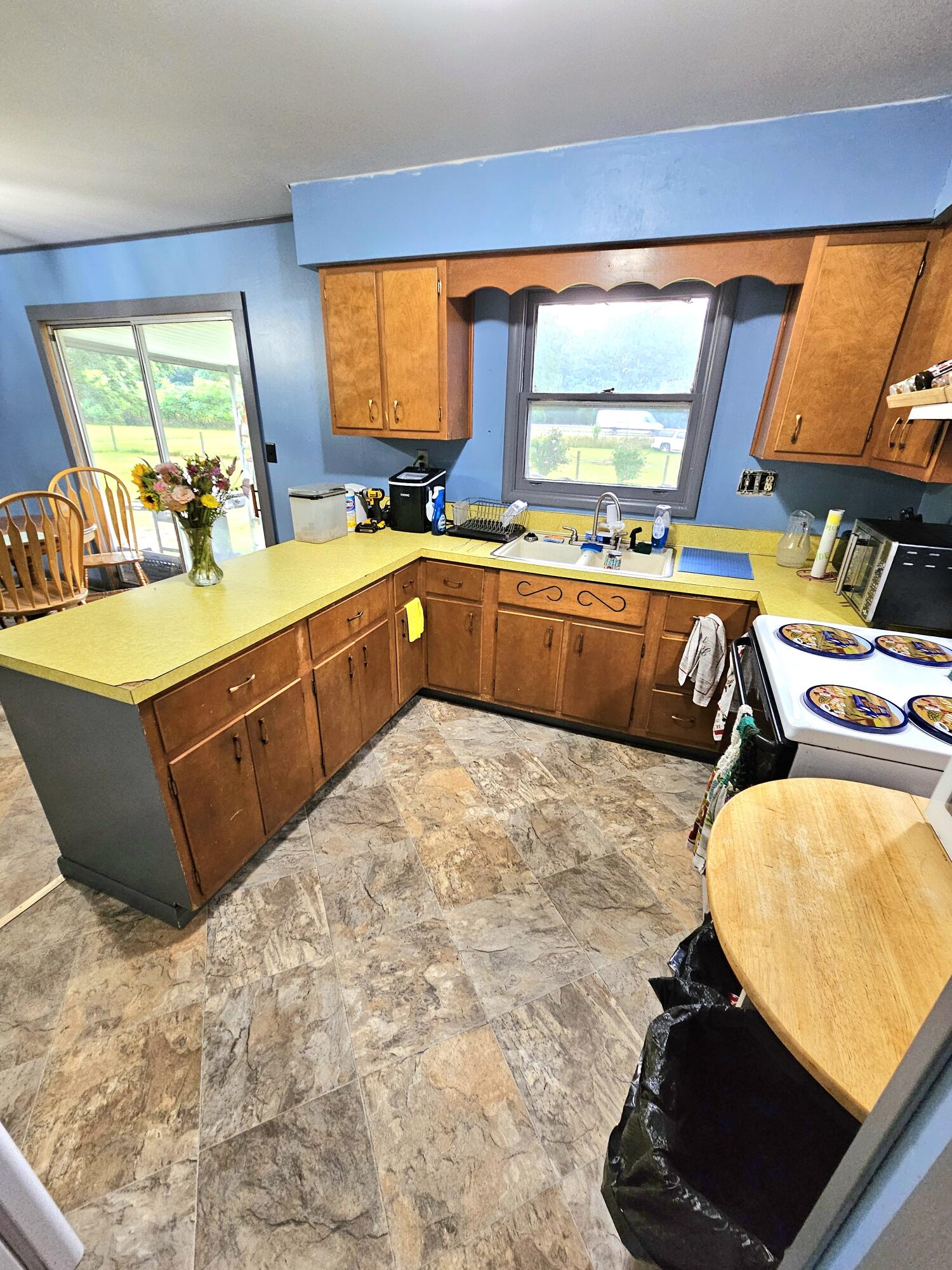 53765 Wilbur Road Three Rivers, MI 49093 - Photo 13 of 28 20240815_085816