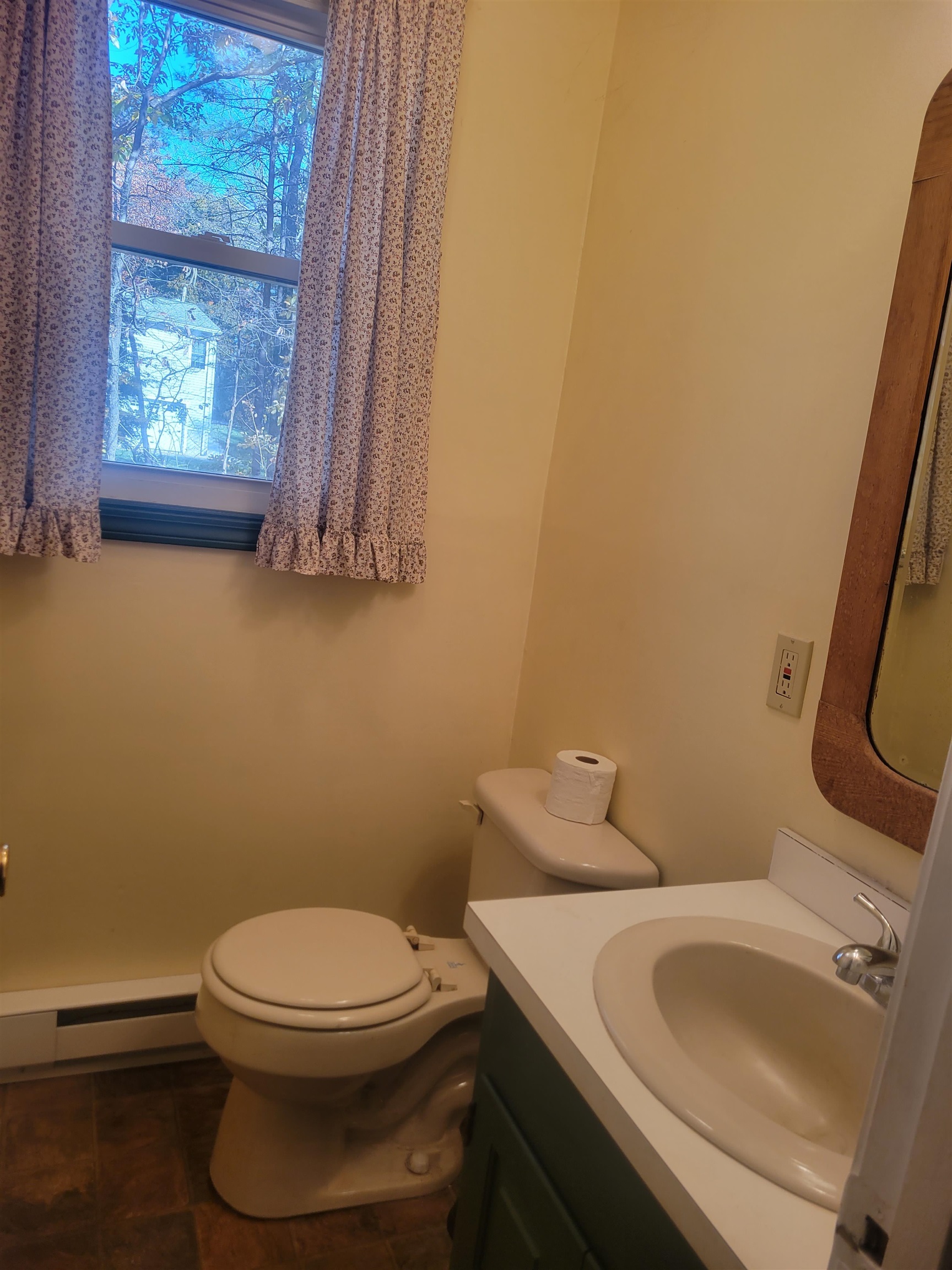 4 A Glen Ridge Road, Unit A/ LEFT SIDE Raymond, NH 03077 - Photo 20 of 20 Gallery Image 20
