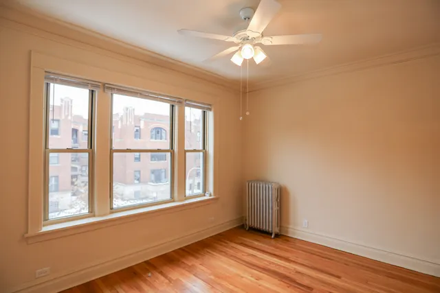 $1,800 | 1209 West Waveland Avenue, Unit 2, Chicago, IL 60613