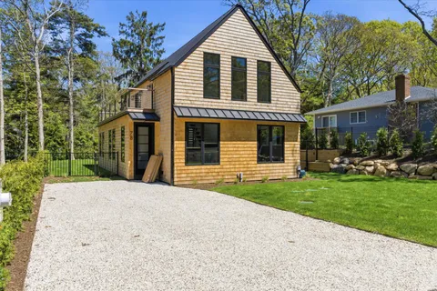 $3,650,000 | 78 Walker Avenue, Sag Harbor, NY 11963