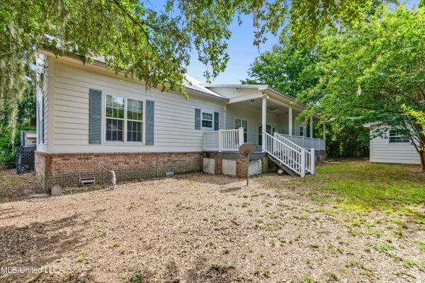 $695,000 | 1006 Beach Boulevard, Biloxi, MS 39530