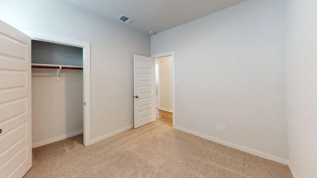 $1,795 | 201 Firefox Way, Jarrell, TX 76537