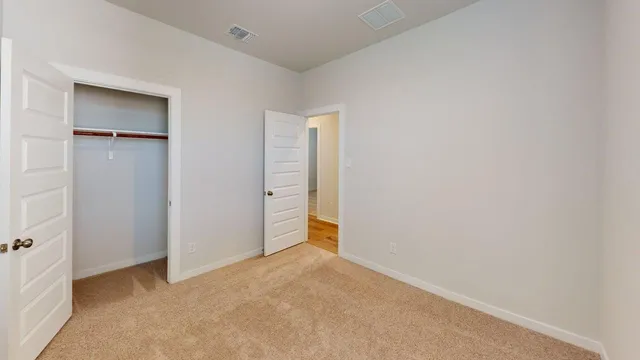 $1,795 | 201 Firefox Way, Jarrell, TX 76537