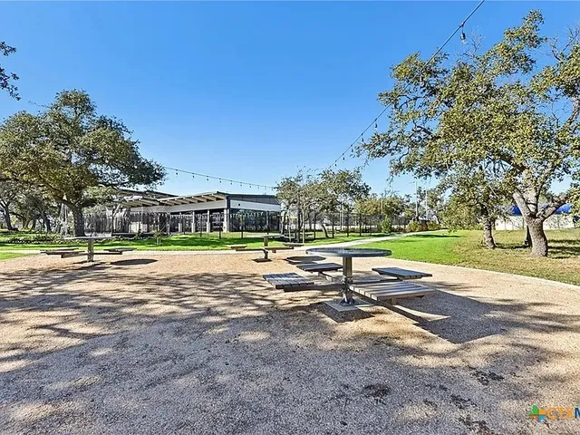 $1,795 | 201 Firefox Way, Jarrell, TX 76537