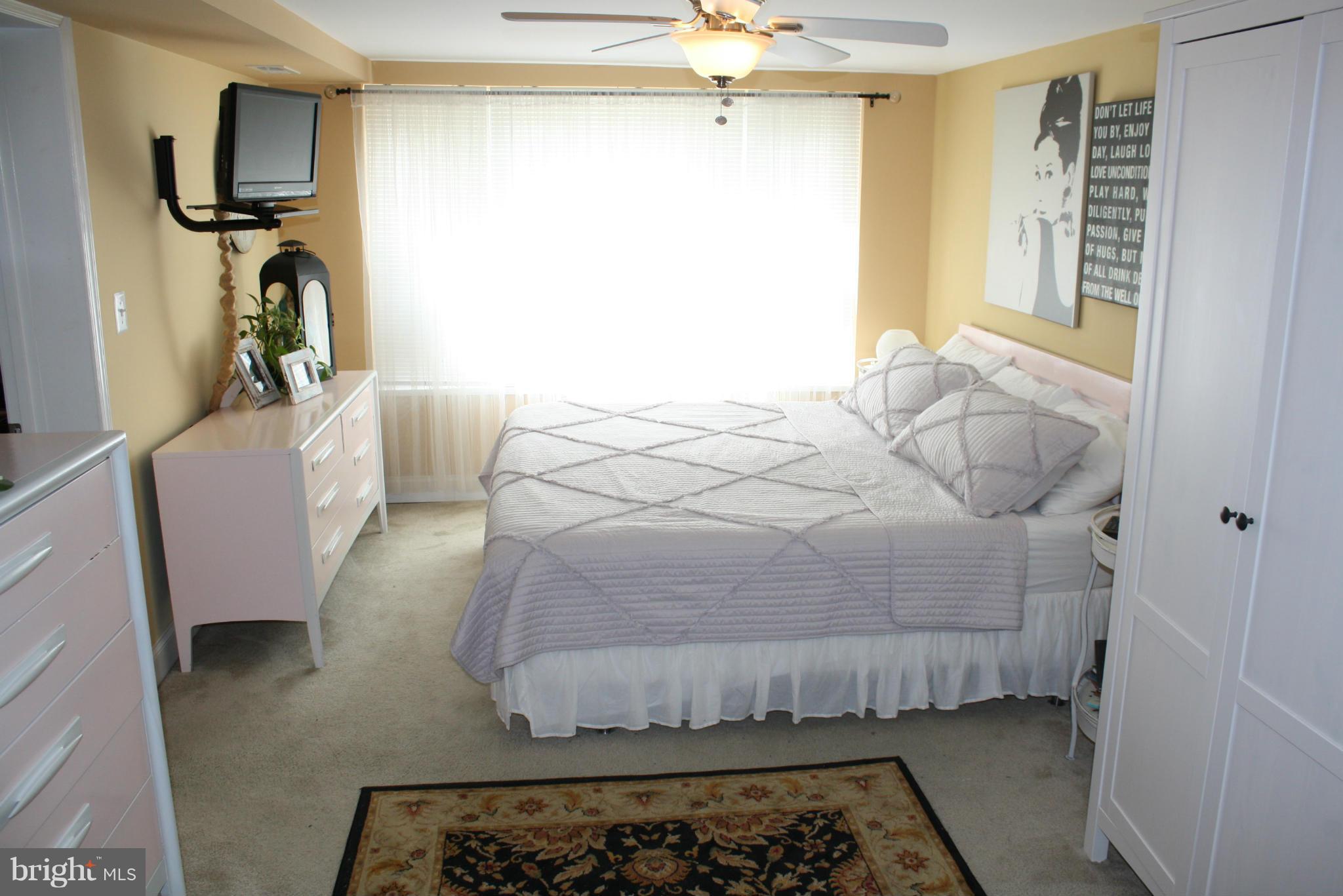 8025 Ridgely Oak Road Baltimore, MD 21234 - Photo 23 of 30 Bedroom (Master)