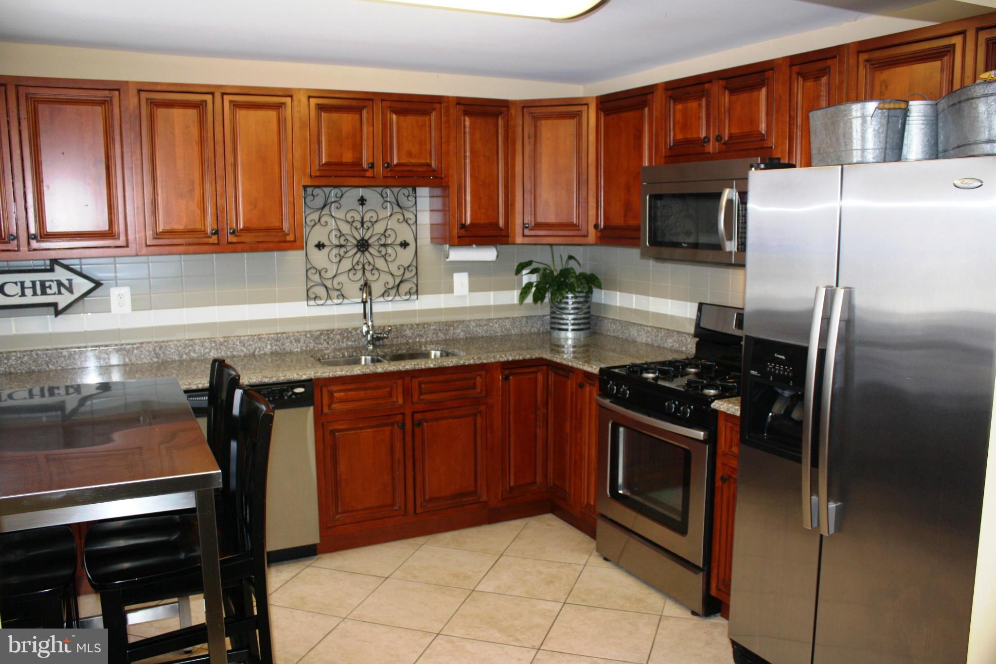 8025 Ridgely Oak Road Baltimore, MD 21234 - Photo 9 of 30 Kitchen