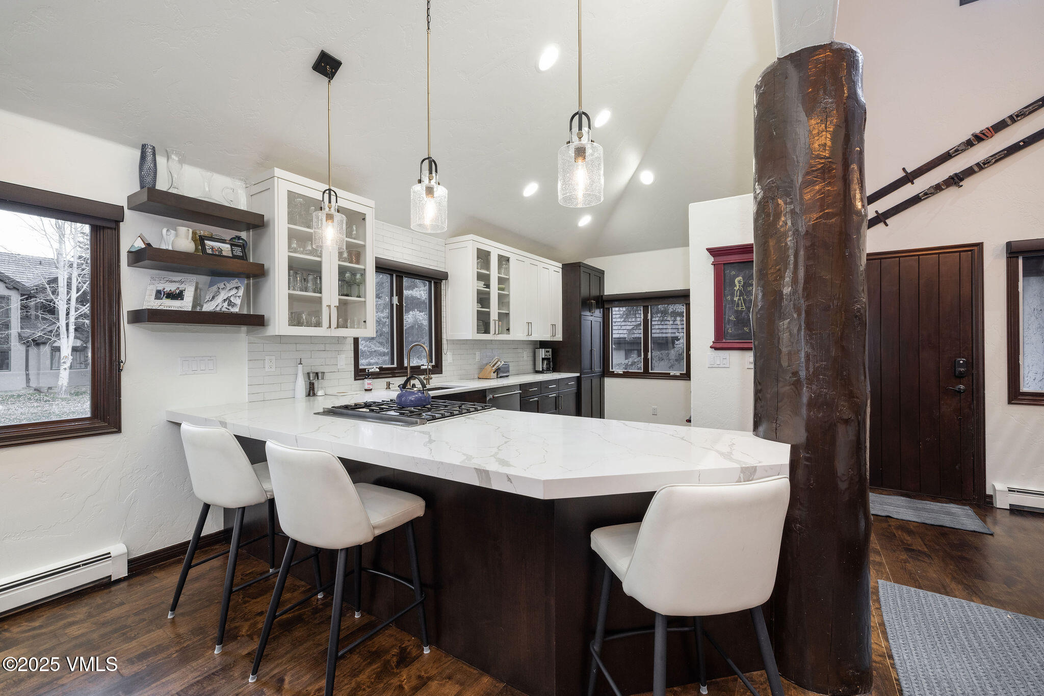73 Dakota Park Edwards, CO 81632 - Photo 2 of 18 73_dakota_interior_kitchen_b