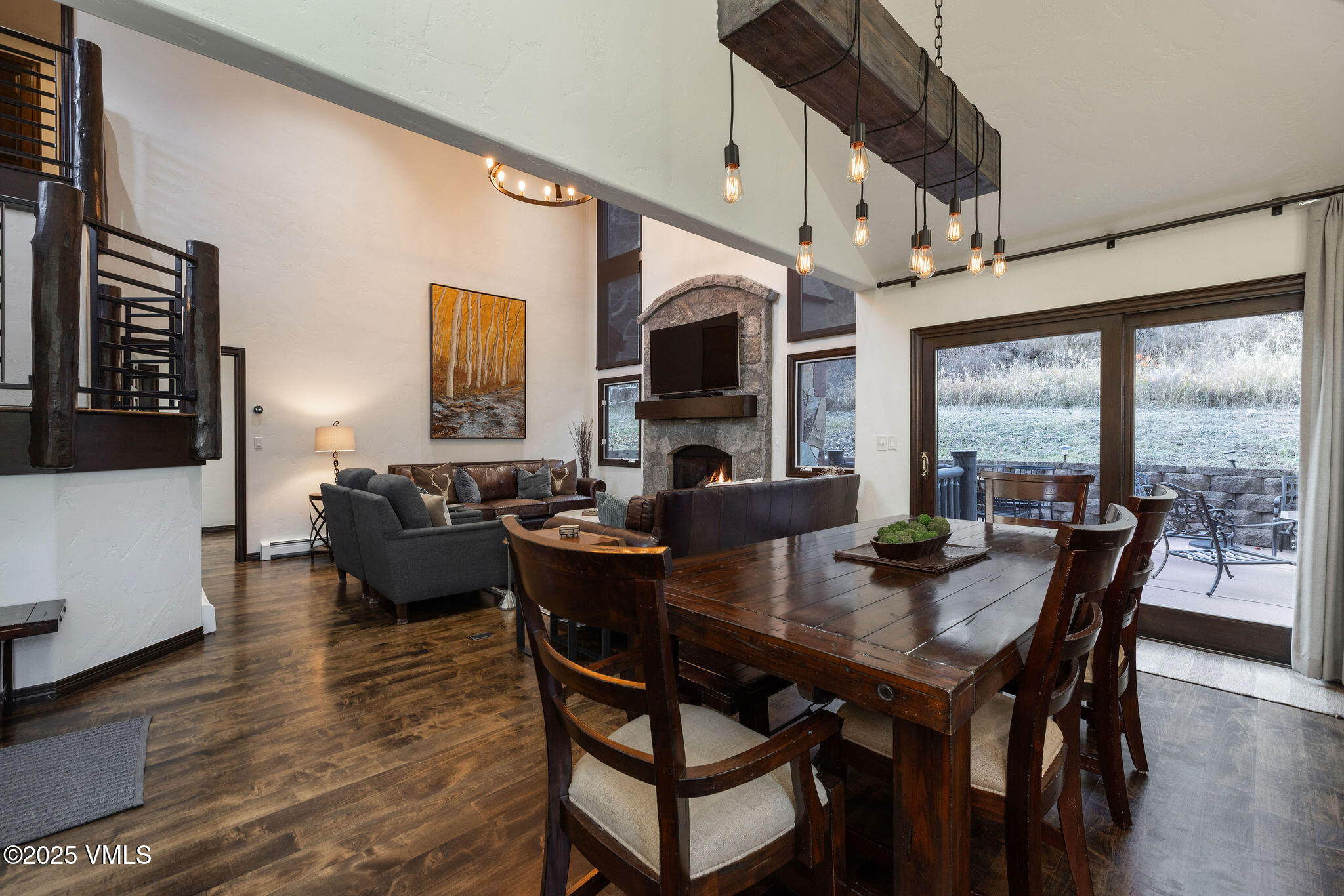 73 Dakota Park Edwards, CO 81632 - Photo 5 of 18 73_dakota_interior_dining_b