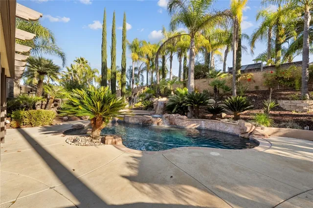 $855,000 | 42352 Wildwood Lane, Murrieta, CA 92562