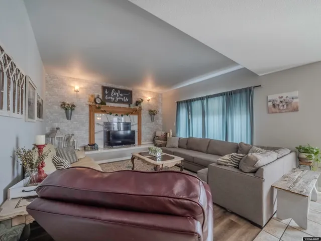 $749,900 | 61 Jefferson Road, Wheatland, WY 82201